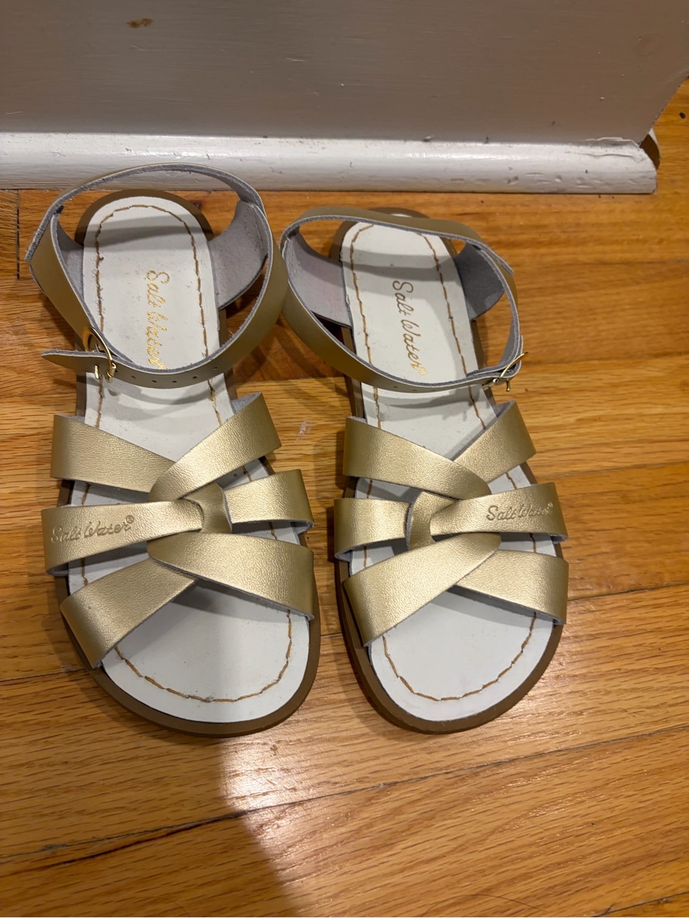 Saltwater Gold Leather Sandals - Classic Strappy Style